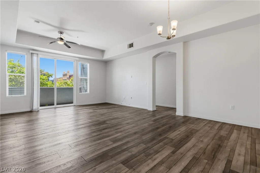 44 Serene, Las Vegas, NV 89123