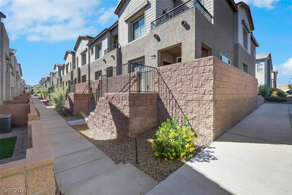 1526 Eva Crossing, Henderson, NV 89002