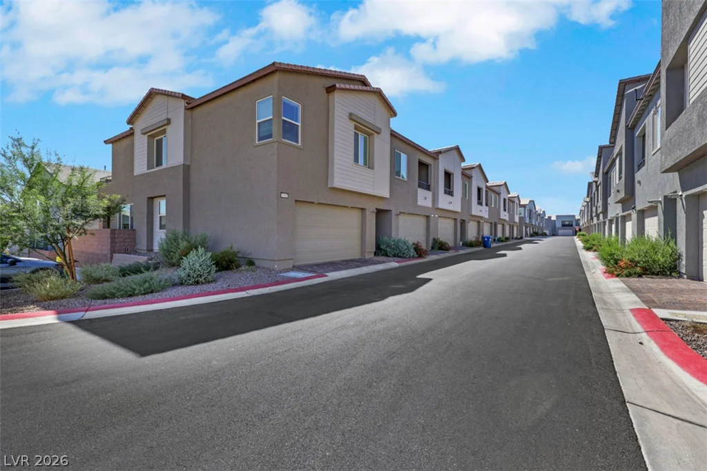 1526 Eva Crossing, Henderson, NV 89002