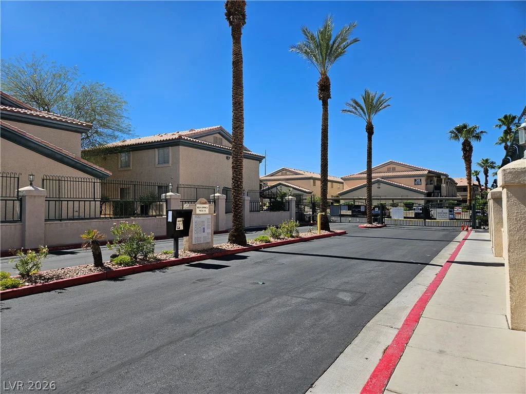 8410 Eldora Avenue, Las Vegas, NV 89117