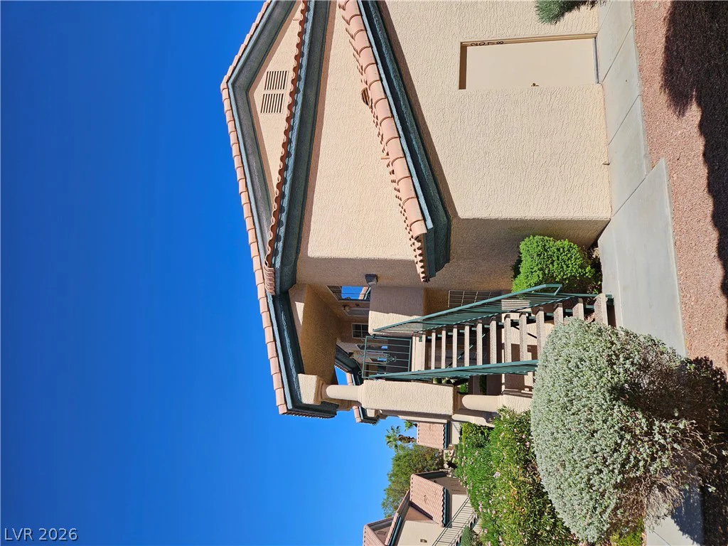 8410 Eldora Avenue, Las Vegas, NV 89117