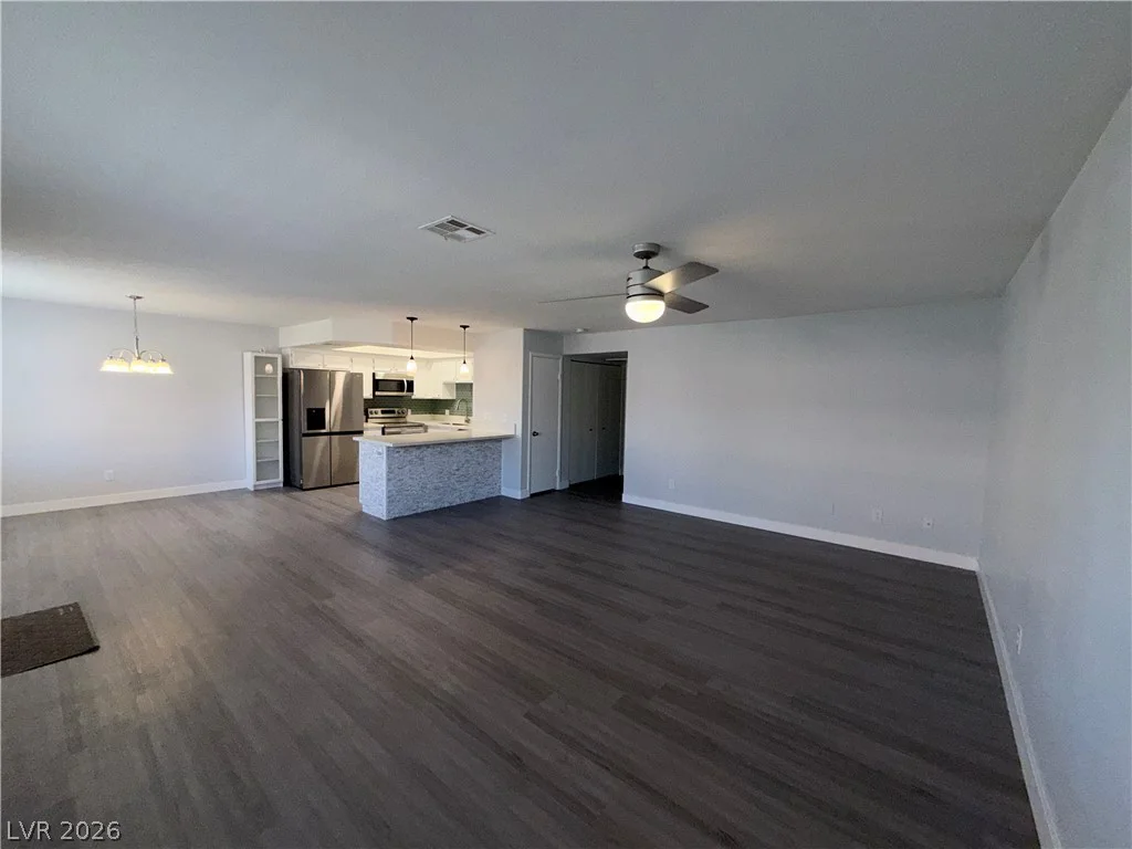 8410 Eldora Avenue, Las Vegas, NV 89117