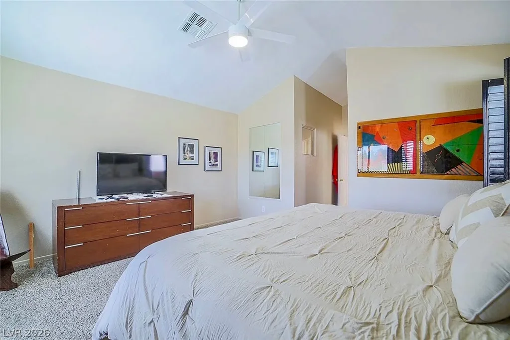 9821 Virginia Woods, Las Vegas, NV 89117