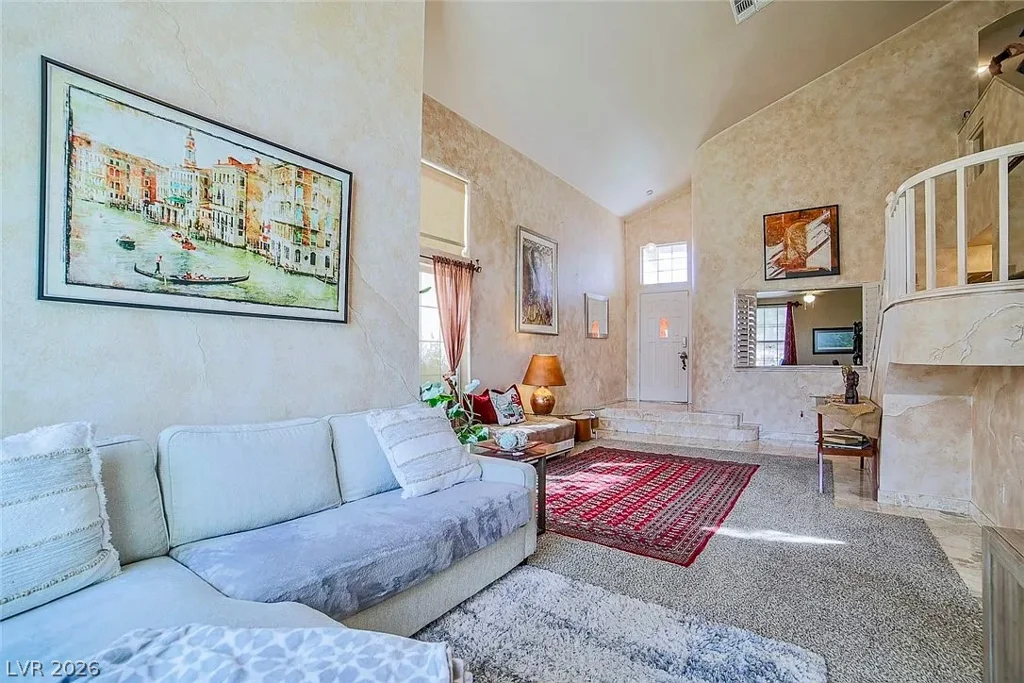 9821 Virginia Woods, Las Vegas, NV 89117