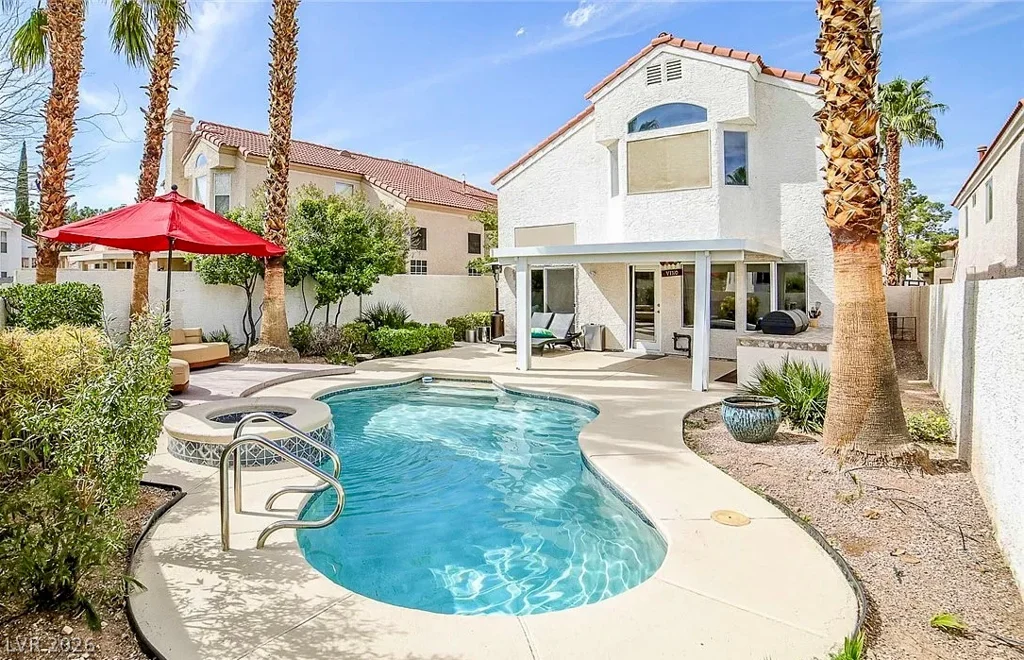 9821 Virginia Woods, Las Vegas, NV 89117