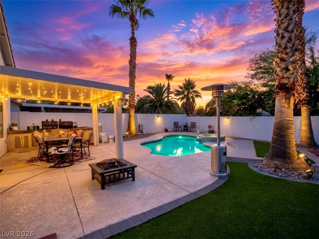 9821 Virginia Woods, Las Vegas, NV 89117