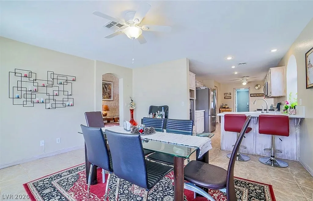 9821 Virginia Woods, Las Vegas, NV 89117