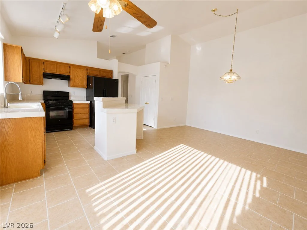 2054 Cardigan, North Las Vegas, NV 89032
