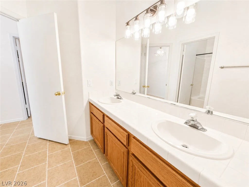 2054 Cardigan, North Las Vegas, NV 89032