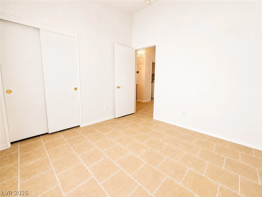 2054 Cardigan, North Las Vegas, NV 89032