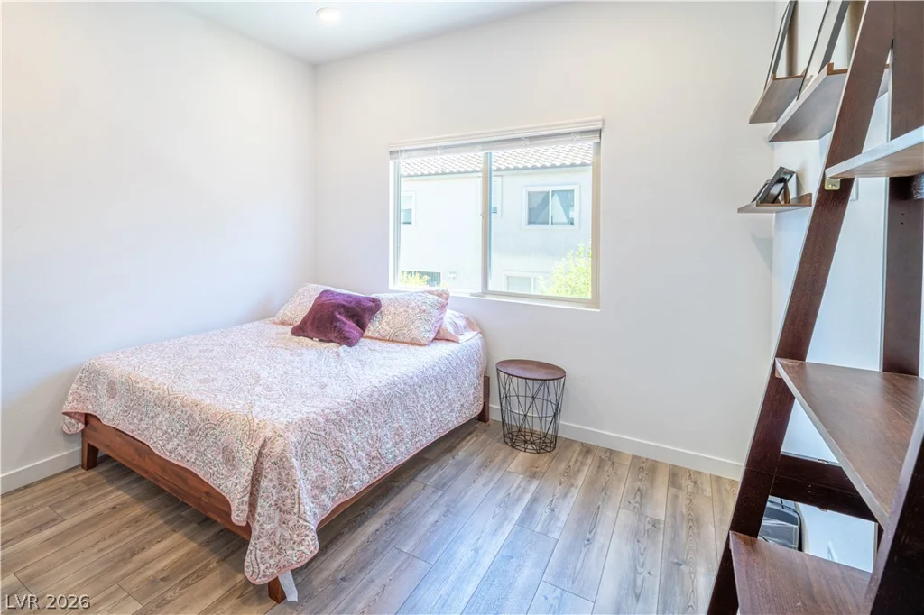 5867 Gossamer Stone, Las Vegas, NV 89141