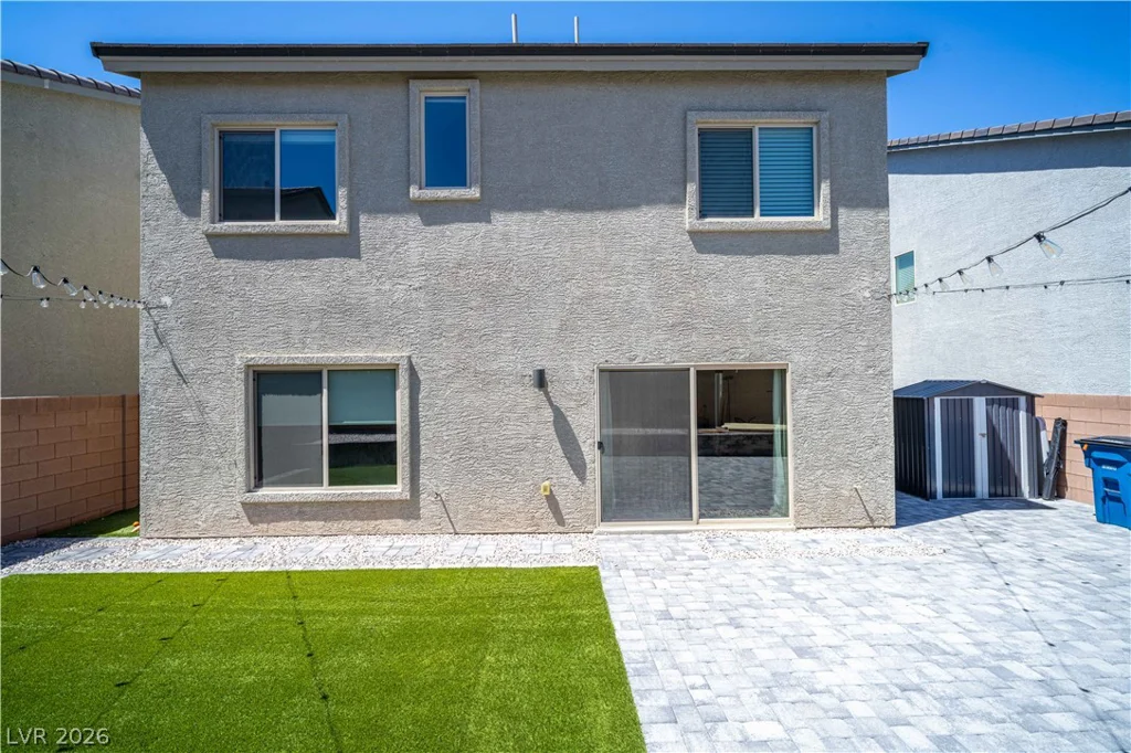 5867 Gossamer Stone, Las Vegas, NV 89141