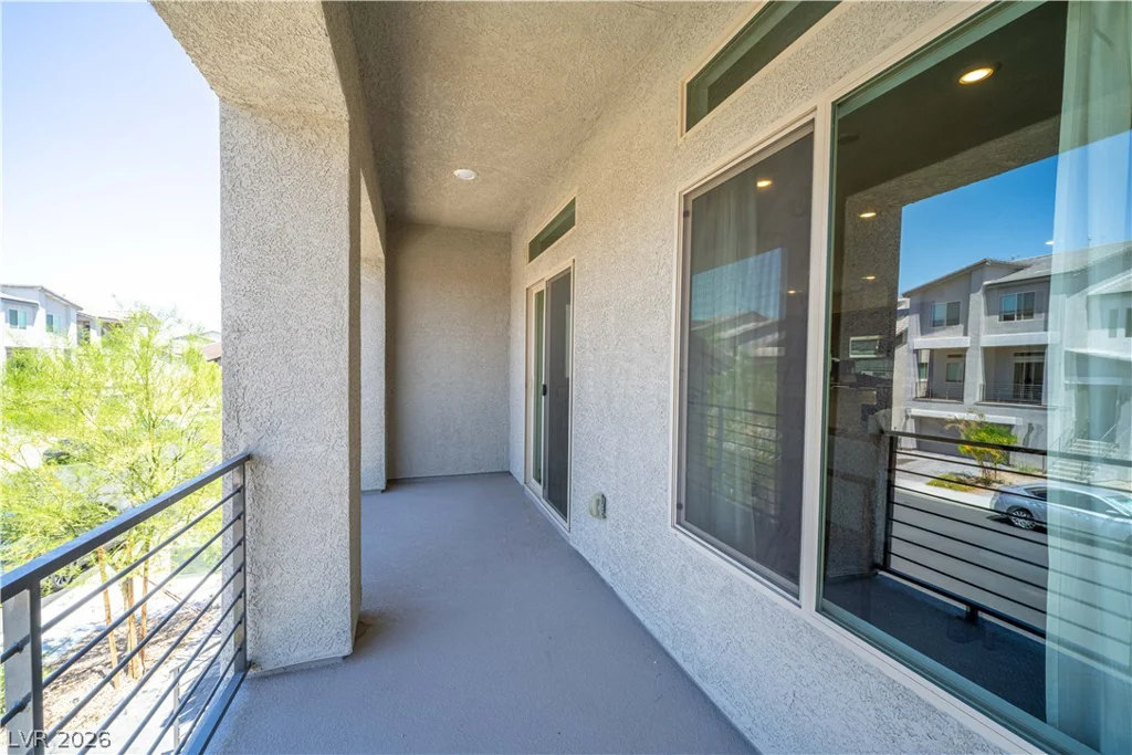 5867 Gossamer Stone, Las Vegas, NV 89141