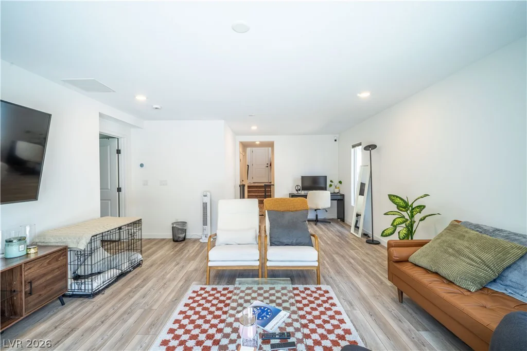 5867 Gossamer Stone, Las Vegas, NV 89141