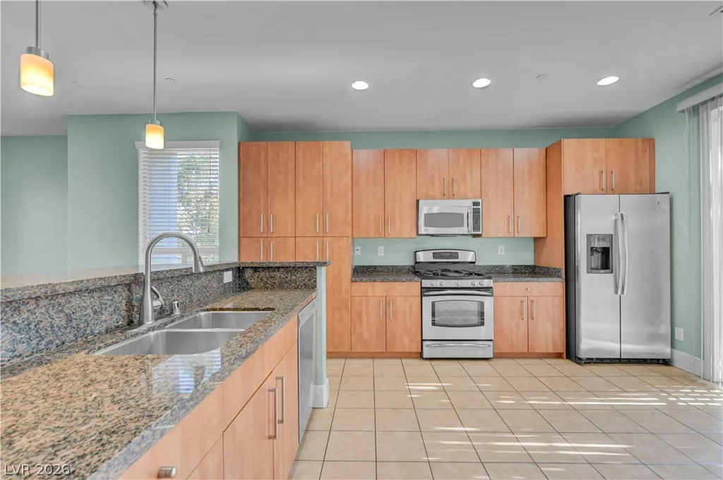 9050 Tropicana, Las Vegas, NV 89147