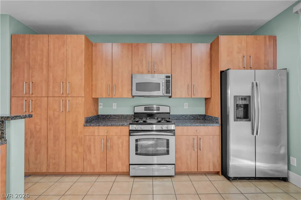 9050 Tropicana, Las Vegas, NV 89147