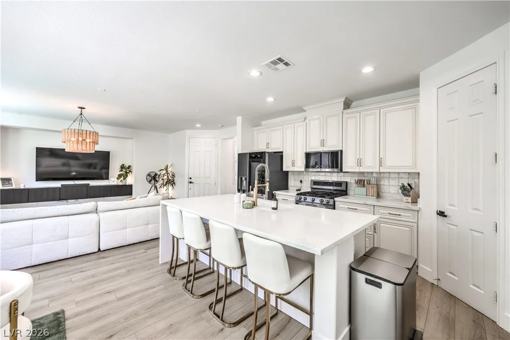 1061 Ambrosia, Las Vegas, NV 89138