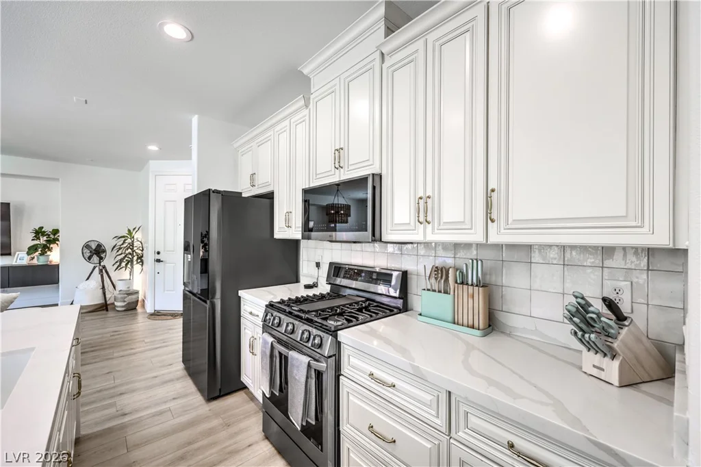 1061 Ambrosia, Las Vegas, NV 89138