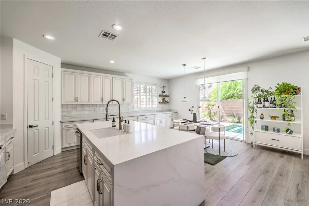 1061 Ambrosia, Las Vegas, NV 89138