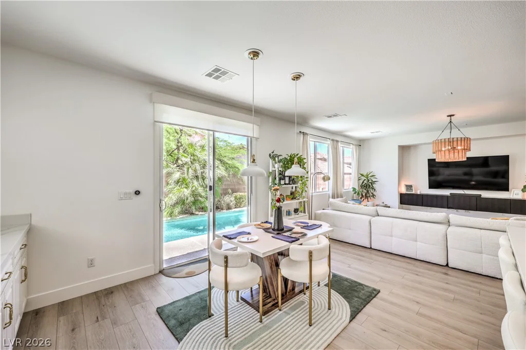 1061 Ambrosia, Las Vegas, NV 89138
