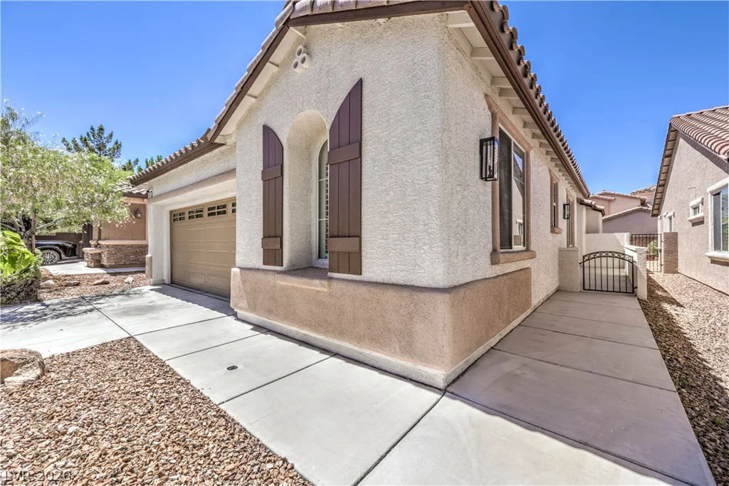 1061 Ambrosia, Las Vegas, NV 89138