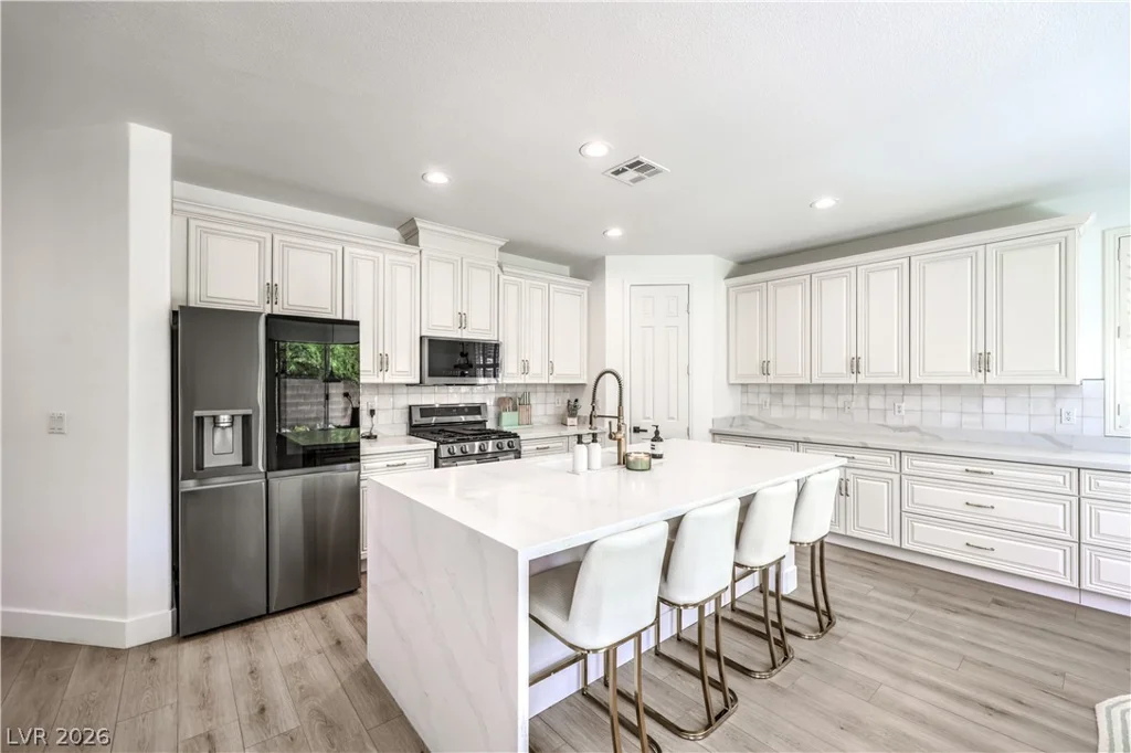 1061 Ambrosia, Las Vegas, NV 89138
