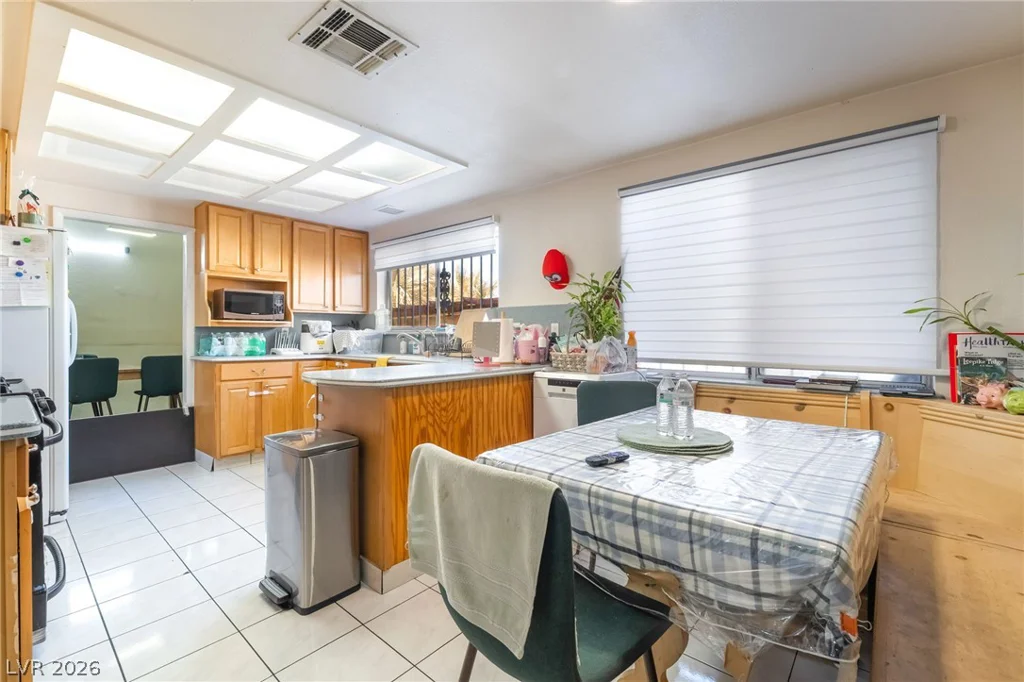 5201 Spencer, Las Vegas, NV 89119
