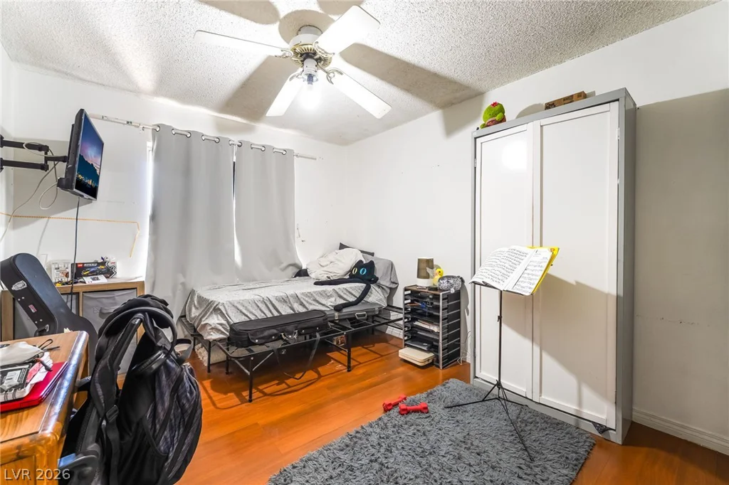 5201 Spencer, Las Vegas, NV 89119