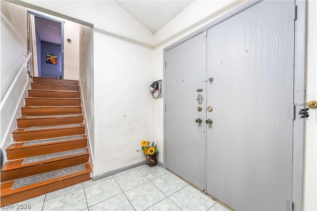 5201 Spencer, Las Vegas, NV 89119