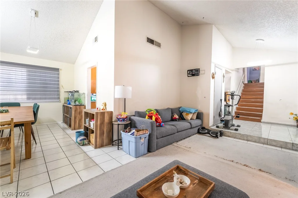 5201 Spencer, Las Vegas, NV 89119