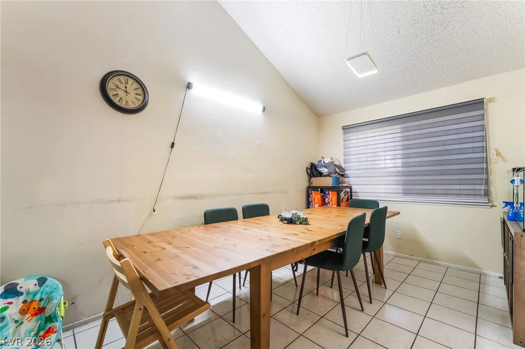 5201 Spencer, Las Vegas, NV 89119
