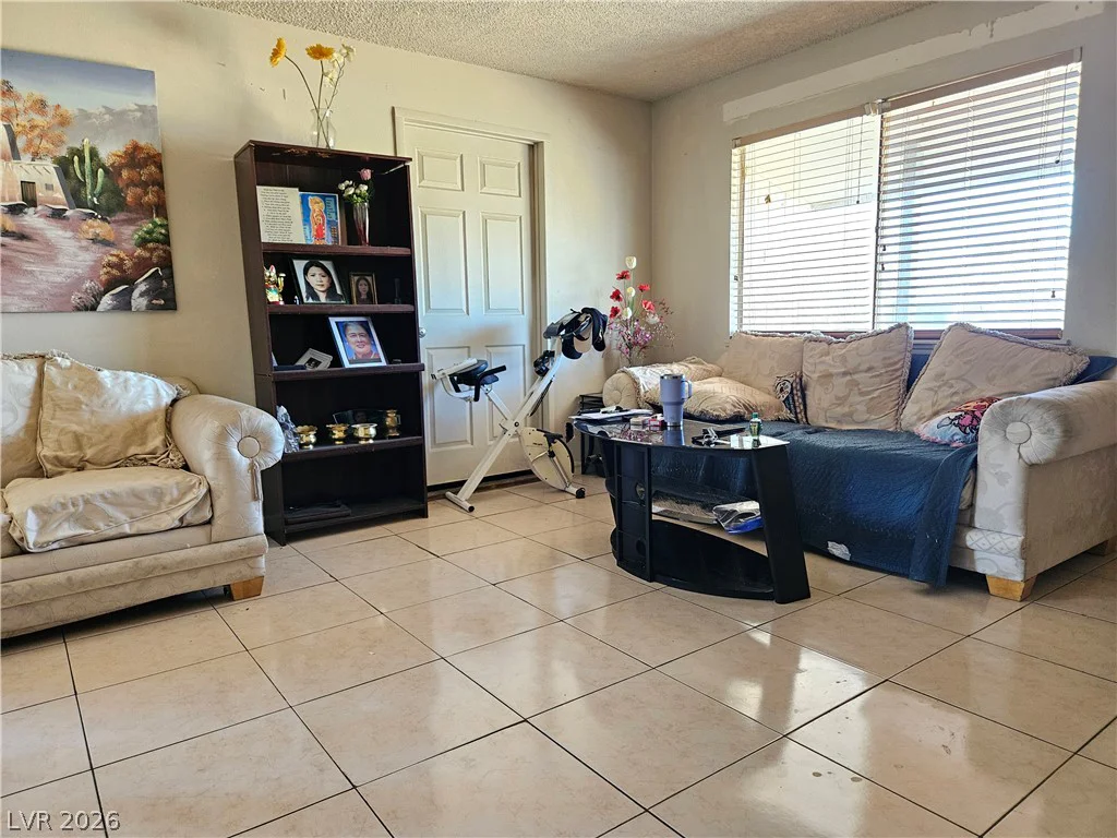 6545 Casada, Las Vegas, NV 89107