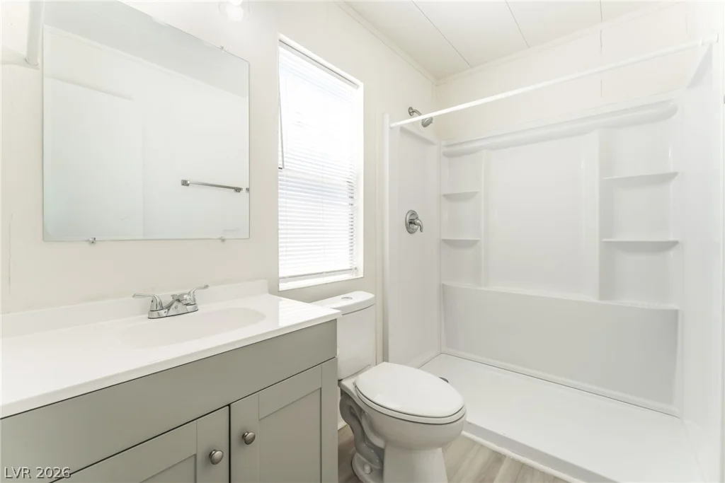 6437 Delphinium, Las Vegas, NV 89108