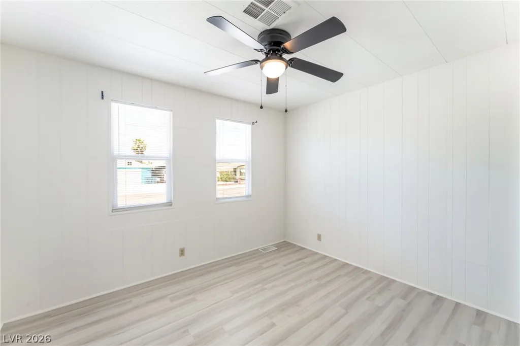 6437 Delphinium, Las Vegas, NV 89108