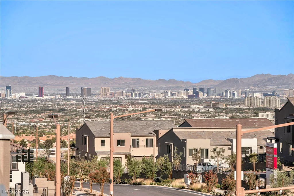 11512 Fleet Wing, Las Vegas, NV 89138