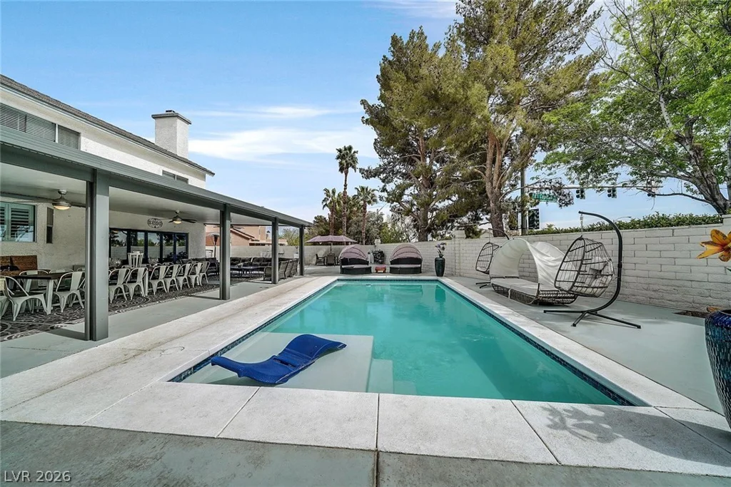 8765 Beluga, Las Vegas, NV 89117