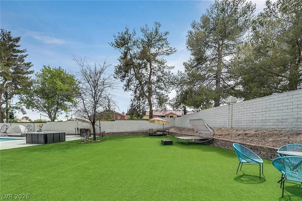 8765 Beluga, Las Vegas, NV 89117