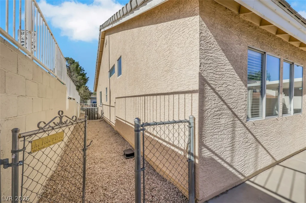 2087 Angel Falls, Henderson, NV 89074