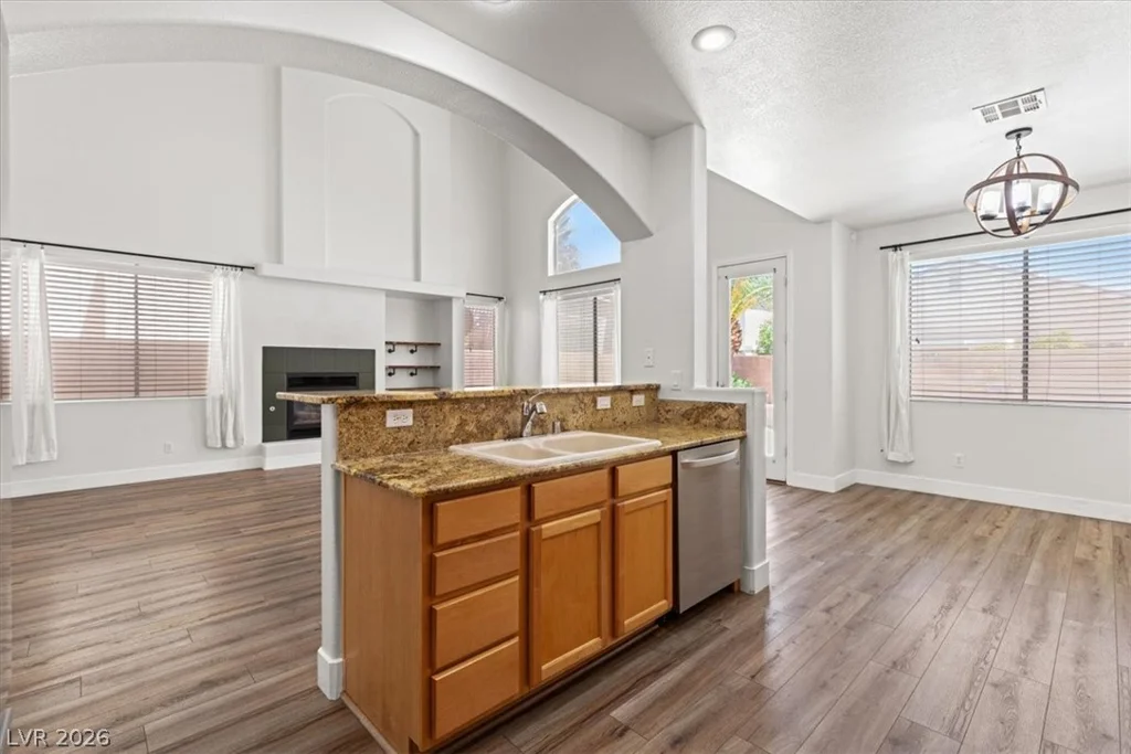 4905 Pounding Surf, Las Vegas, NV 89131