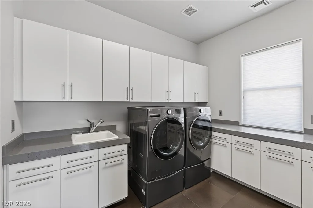 8480 Via De Bellasidra, Las Vegas, NV 89123
