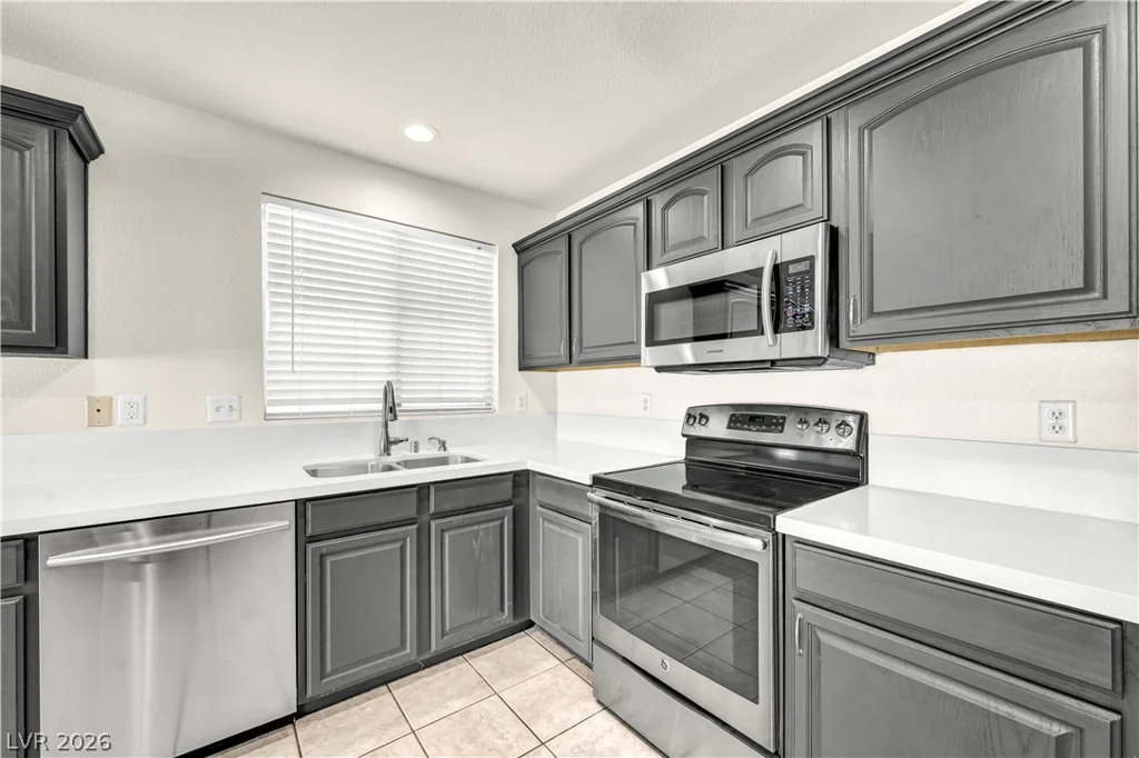 8616 MAJESTIC PINE, Las Vegas, NV 89143