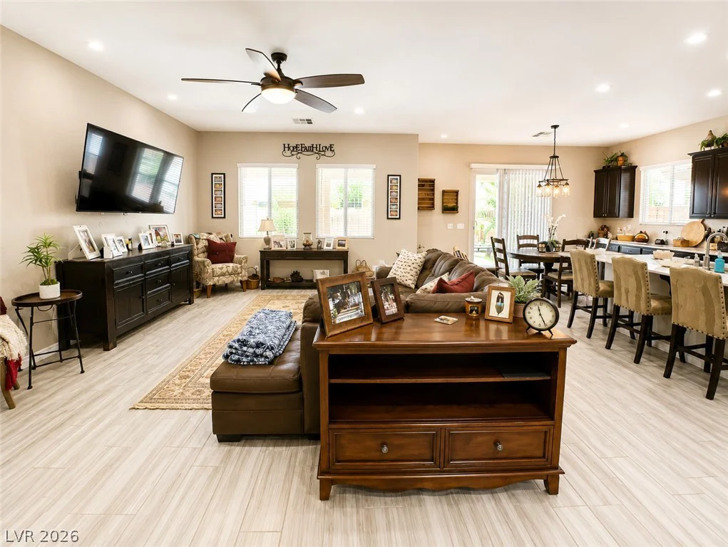 9724 University Ridge, Las Vegas, NV 89149