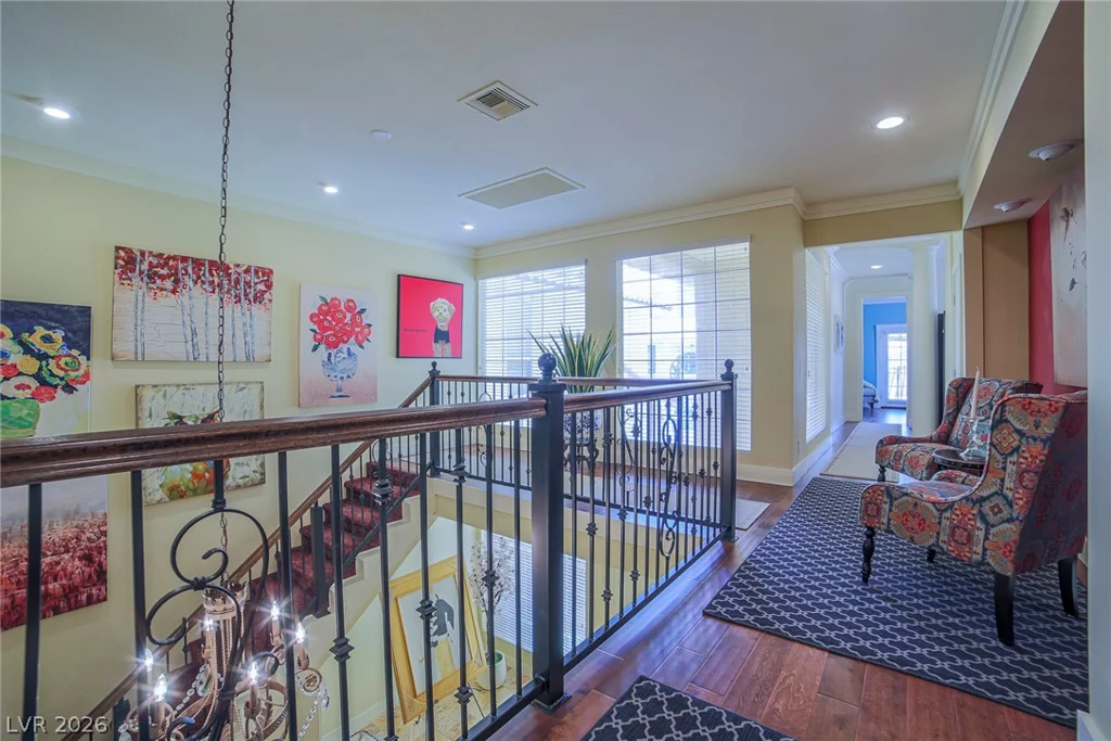 2863 Queens Courtyard, Las Vegas, NV 89109