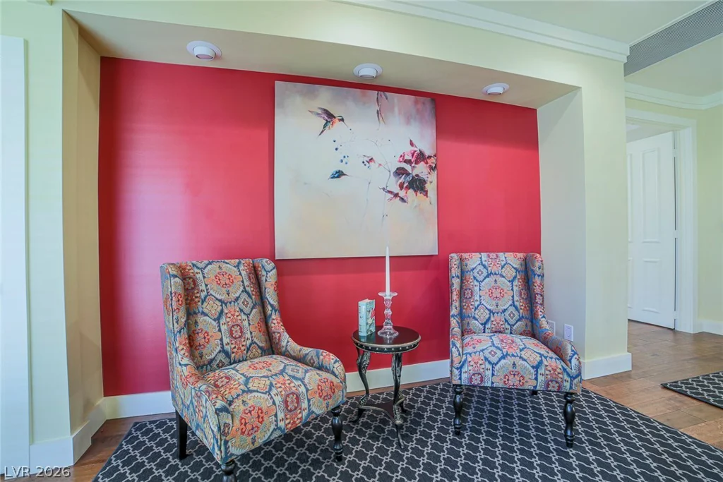 2863 Queens Courtyard, Las Vegas, NV 89109