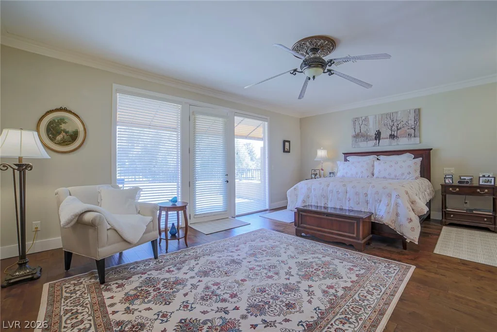 2863 Queens Courtyard, Las Vegas, NV 89109