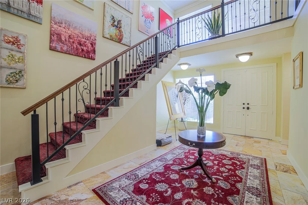 2863 Queens Courtyard, Las Vegas, NV 89109