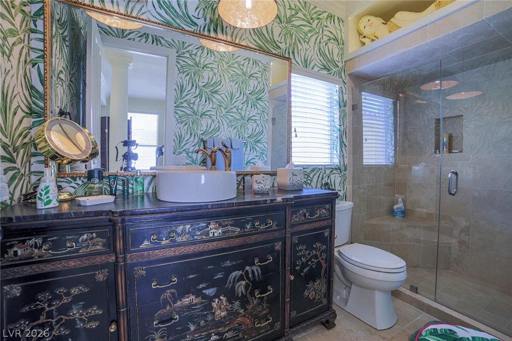 2863 Queens Courtyard, Las Vegas, NV 89109