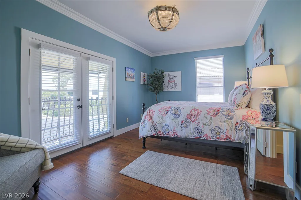 2863 Queens Courtyard, Las Vegas, NV 89109