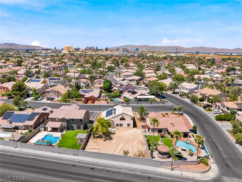757 Canyon Crest, Las Vegas, NV 89123