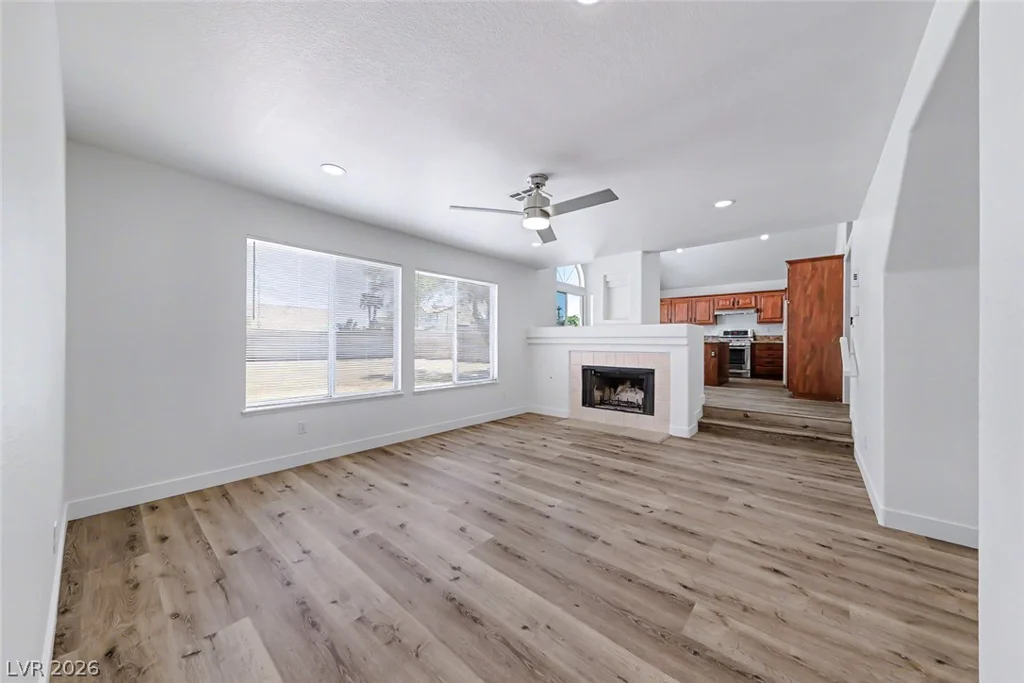 757 Canyon Crest, Las Vegas, NV 89123